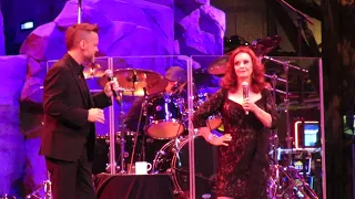 Sheena Easton - U Got The Look/Sugar Walls Medley (Prince cover) - 8/12/23 - Mohegan Sun - Wolf Den