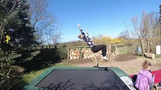 BAGLÆNS SALTO (backflip, back tuck )på havetrampolin - How to do a nice Backflip/back tuck.