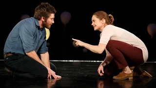 'Constellations' Review: Jake Gyllenhaal, Ruth Wilson Debut on Broadway