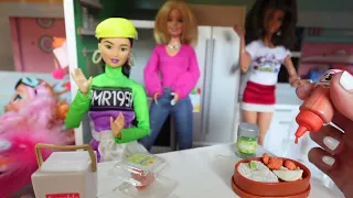 Miniverse make it mini sushi live with Victoria and Barbey!