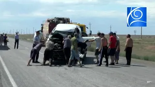 Недалеко от Балхаша автомобиль врезался в комбайн