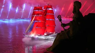 Scarlet Sails graduation festival dazzles St Petersburg residents