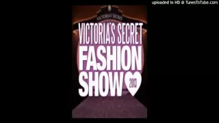 The Victoria's Secret Fashion Show 2013 Fall Out Boy & Taylor Swift