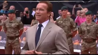 Arnold Schwarzenegger & Dolph Lundgren : Expendables 2 - UK Promo London 13.8.2012 → Part 3/3