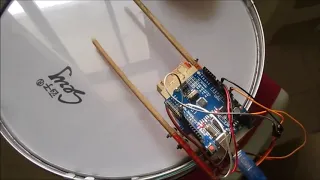 Arduino Servo Robotic Drummer - Does Wipeout