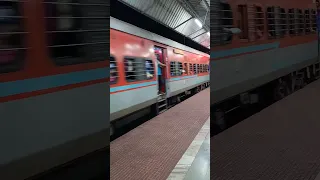 12860 Gitanjali Express Chakradharpur arrival