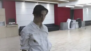 STRAY KIDS 스트레이키즈 현진 Hyunjin Play with Fire raw/practice dance video. #straykids #hyunjin