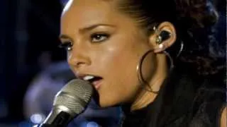 Alicia Keys Girl On Fire Live Performance 1080p HD X Factor Listen To Your Heart Black Ball Concert