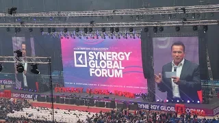 Арнольд Шварценеггер на Synergy Global Forum 2019 в Санкт-Петербурге