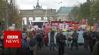 Thousands march in Berlin against far-right party - BBC News