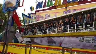 Junge hat Angst - Karussell muss anhalten auf Kirmes | Nightstyle