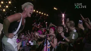 P!nk helps Rock in Rio fan with live proposal | LiveXLive