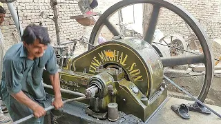Best starting Desi Old Diesel Engine || Black engine work on wheat grinder machine