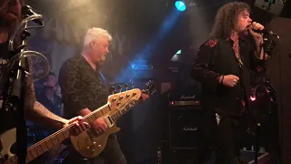 Tygers of Pan Tang - Keeping Me Alive live