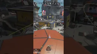 Poor guy had a heart attack 貧乏人が心臓発作を起こした【APEX LEGENDS】