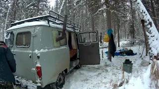 НА ПЕРВЫЙ ЛЕД НА "БУХАНКЕ"!!РАЗДАЧА ЩУК И НАЛИМОВ!!Часть первая!