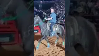 BOLSONARO CAI DO CAVALO EM BARRETOS