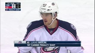 First NHL penalty shot for Sedlak, snipes one past Schneider