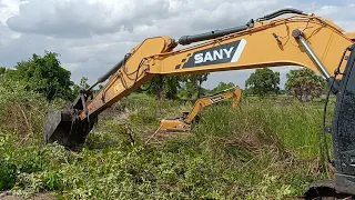 หน่วยปฏิบัติการทำลายล้างฟ้าบันดาลก่อสร้าง SANYsy215c แพคคู่สะเทือนน้ำสะเทือนบก