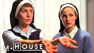 Dr. House presencia estigmas milagrosos | Dr. House: Diagnóstico Médico