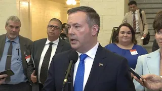 Ahead of Trudeau meeting, Kenney calls assessment bill a threat to national unity