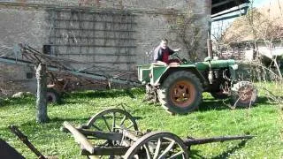 traktor Zetor versus strom