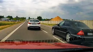 Kierowca BMW temperuje idiotę w Mercedesie