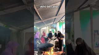 Masya Allah ukhti ukhti bercadar masak bareng bareng