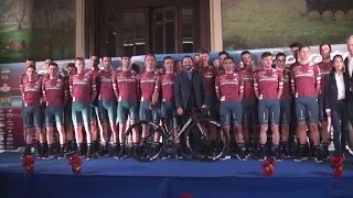 Team Corratec a Montecatini con vista Giro d’Italia