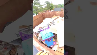 Dodging mall cop 👮‍♂️ security dumpster diving
