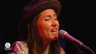 KT Tunstall - Lobero Theatre 2020 - 06 - Little Red Thread