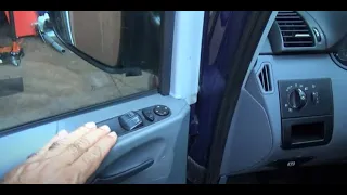 How to replace the button panel or front window module of the MERCEDES VITO (W639).