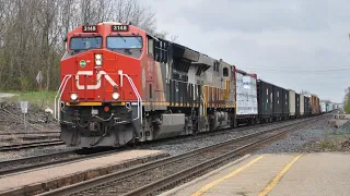 (Mid DP 2877) CN - 425 | 3148 Leads 3959 FLYING Through Woodstock