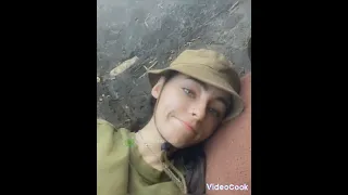 Українська дівчина на фронті на передовій в самому пеклі