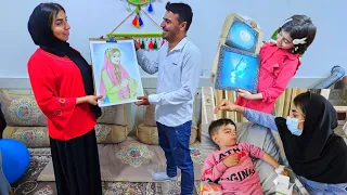 Magical paintings: creativity and art in the hands of an engineer and a divorced mother.