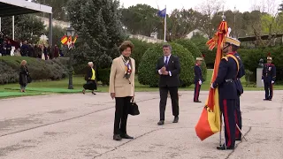 La reina Sofía preside la Jura de Bandera en el cuartel 'El Rey' de la Guardia Real