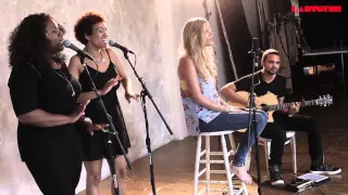 LADYGUNN TV  /  Joss Stone /  "Love Me" Acousic