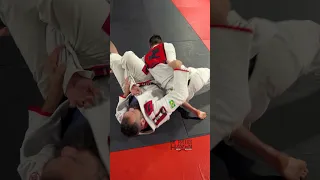 🌀 Gonzaga's Lasso to Omoplata Transition Mastery!