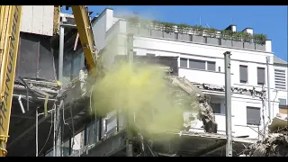 Excavator  Hydraulic line burst - fail