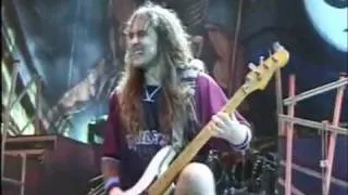 Iron Maiden - The Number Of The Beast (Live @  Rock In Rio 2001) lyrics