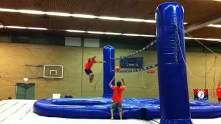 Bossaball Vovero - 20110827-1.MOV