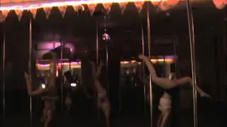 Intermediate mix pole dance routine at Bundaberg Pole Dance Studio Christmas Grad