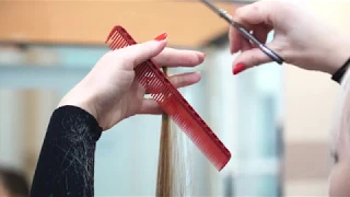 Практическое занятие на курсах парикмахеров в Одессе в УЦ "Люстдорф"