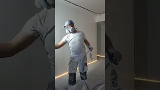 Безвоздушная покраска стен