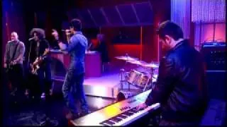 Enrique Iglesias TONIGHT (I'm Lovin' You) [LIVE] @ Loose Women [2011]