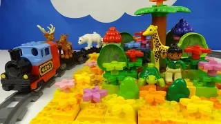 Lego Duplo. Build and Play toys Lego, small oasis. Лего Дупло. Строим и играем с Лего Дупло.