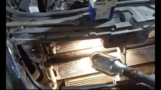 Замена радиатора и термостата АКПП Touareg 3.0 дизель - перетерлась трубка от коробки передач