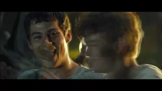 Maze Runner - Newt and Thomas almost kiss