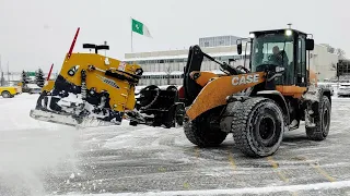 Satisfying Snow Plowing CASE Loader With Metal Pless Plowmaxx