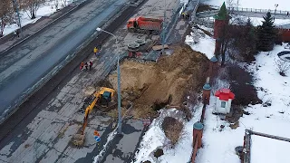 Провал асфальта на Царьградском проспекте в Йошкар-Оле | Марий Эл